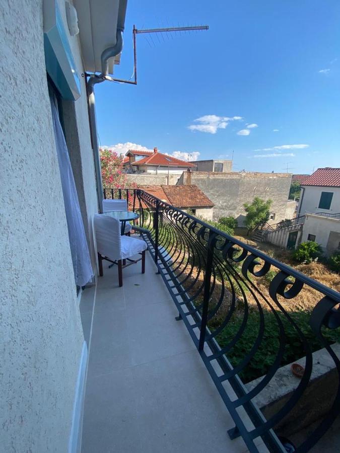 Duje & Roko Apartments Šibenik Buitenkant foto