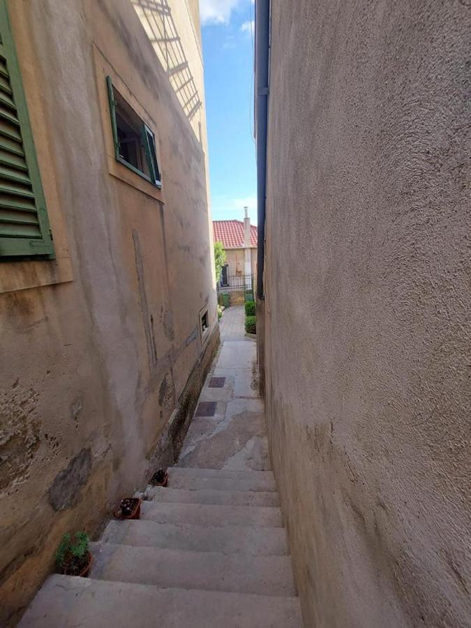 Duje & Roko Apartments Šibenik Buitenkant foto